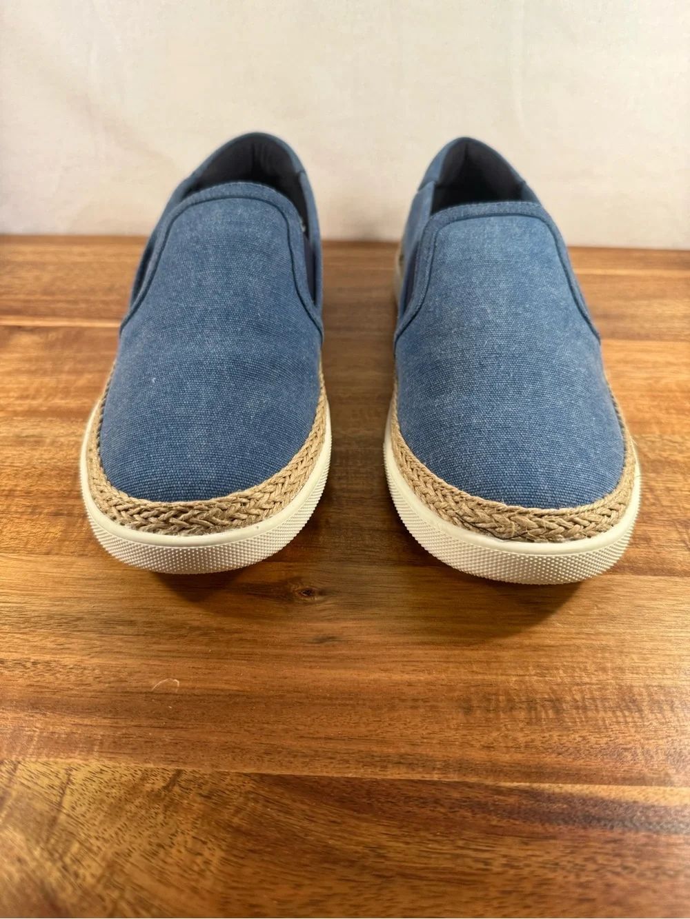 Vionic Rae Slip-on Espadrille Sneaker Blue Denim Size 9 NWOT